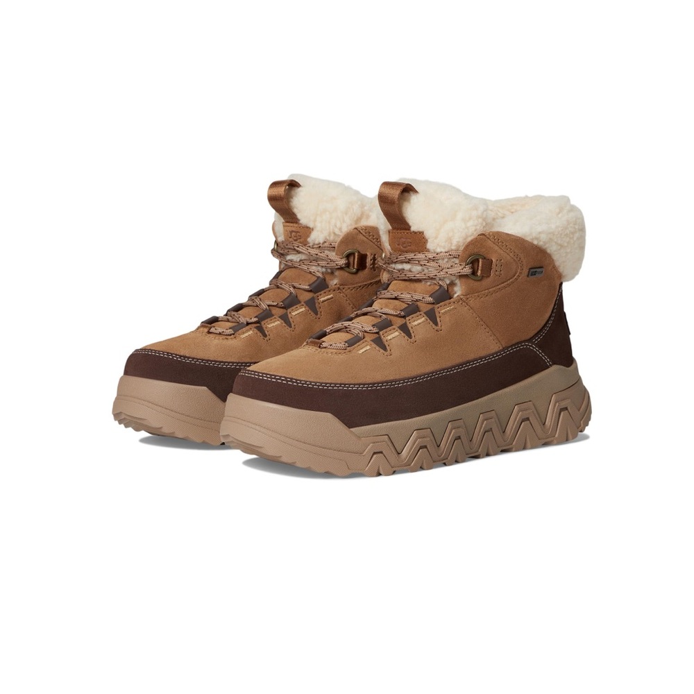 UGG® Terretrail Cozy Lace